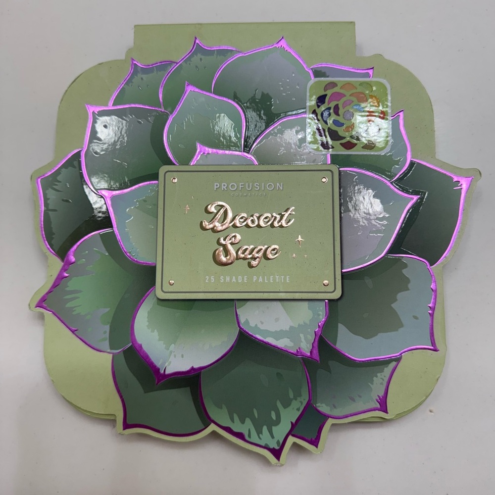 Profusion Desert Sage 25 Color eyeshadow palette